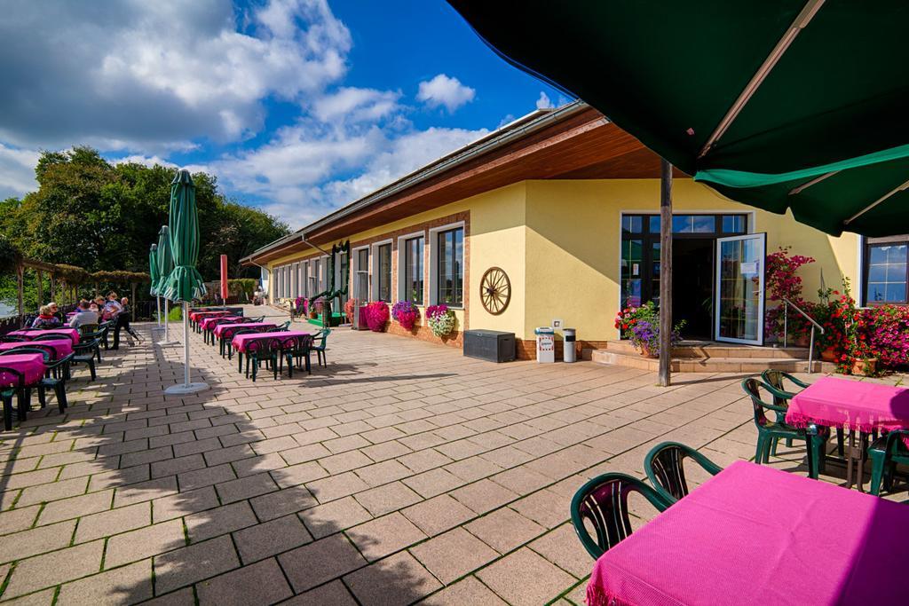 Elbterrassen Zu Brambach Hotel Dessau-Rosslau Exterior photo