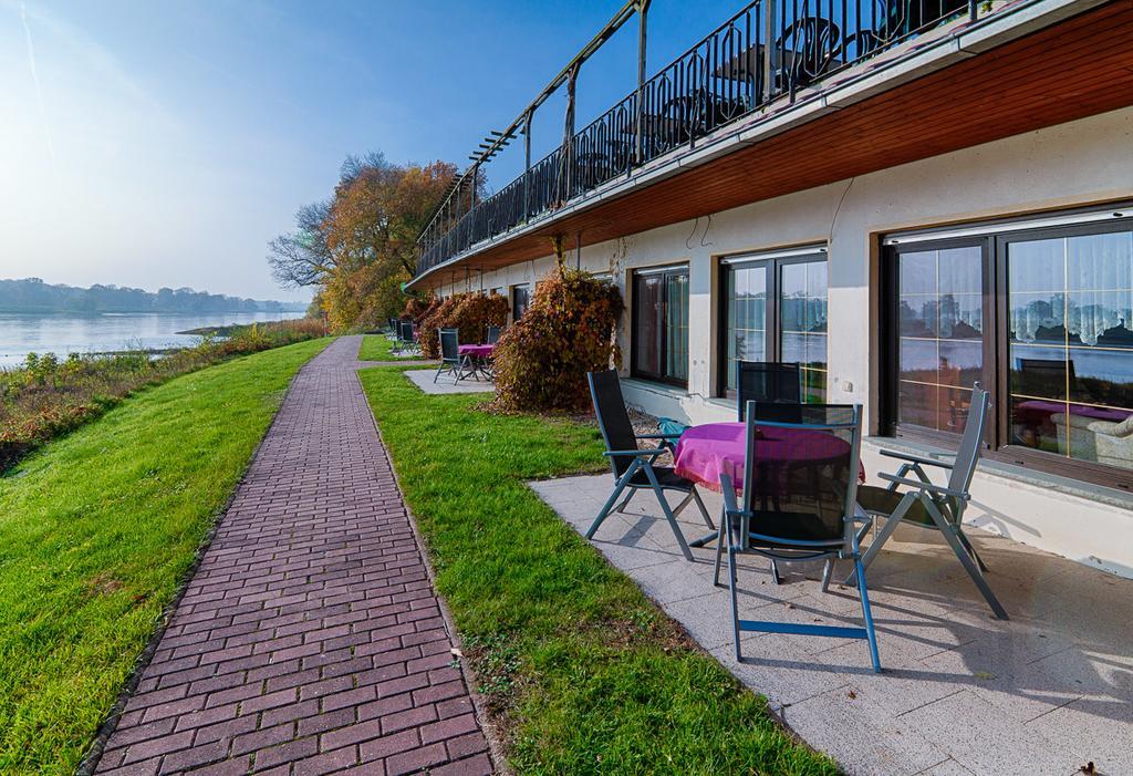 Elbterrassen Zu Brambach Hotel Dessau-Rosslau Exterior photo